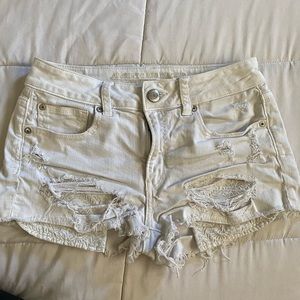 American Eagle white high waisted shorts